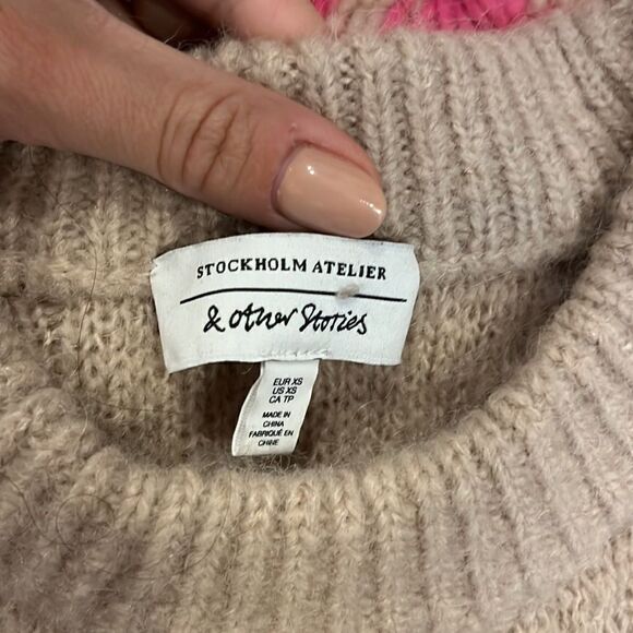 &Other stories cropped wool blend sweater - Picture 3 of 6